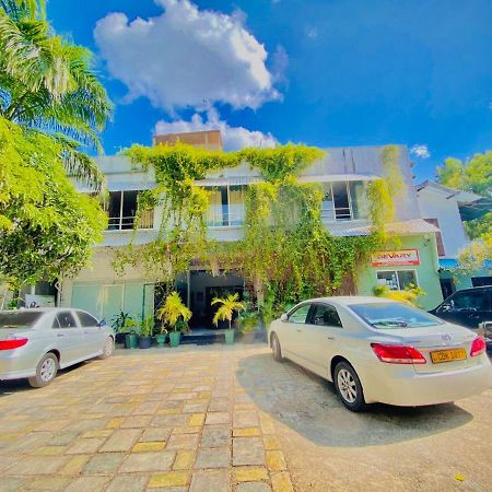Bevary City Hotel Anuradhapura Exterior photo