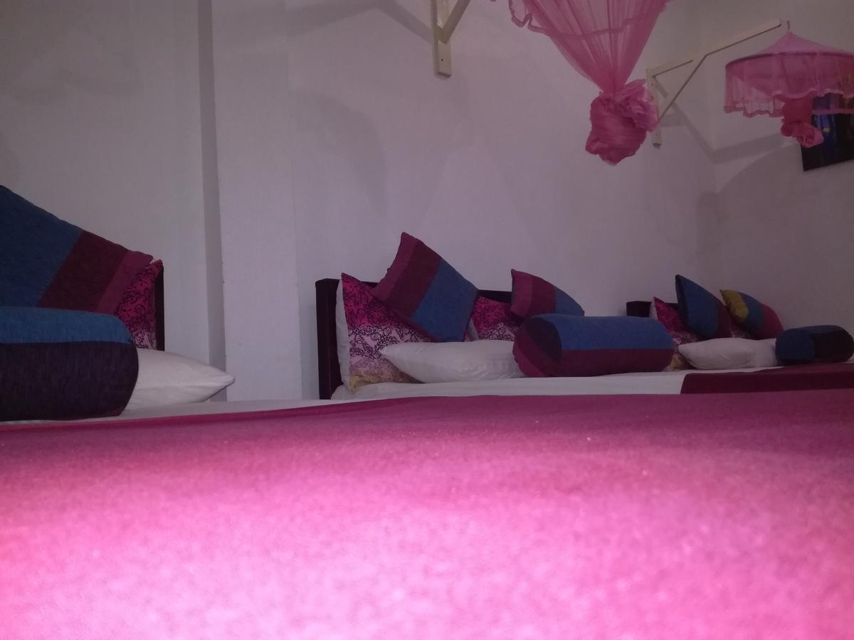 Bevary City Hotel Anuradhapura Exterior photo